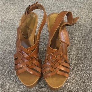 Elegant Brown Woven Women's Sandals
